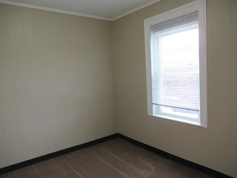 235 W Bluff St #A — Photo 3