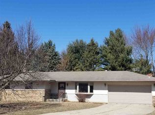 2772 Capri Ct, Rockford, IL 61114