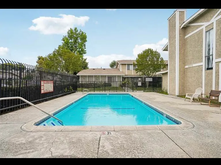 15210 Shadybend Dr #41 — Photo 12