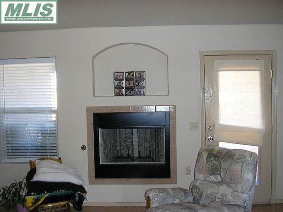 Living Area/Fireplace