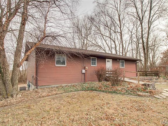 2nd image of 23388 Glenda Ave
