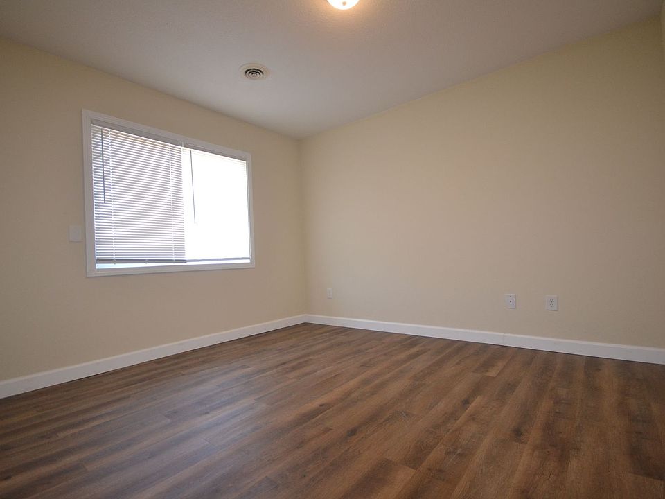 Bearcat Apartment 227 W South St Bolivar, MO Zillow
