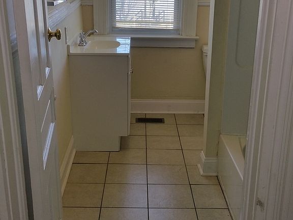 2nd image of 7 S Allen Ave