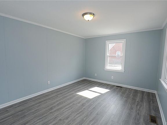 5th image of 5003 Huband Ave