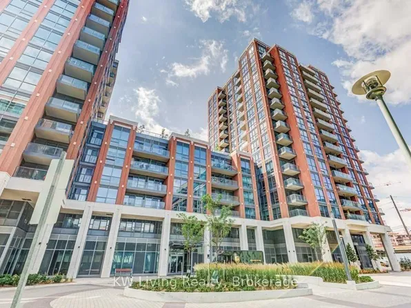 31 Tippett Rd #257, Toronto, ON M3H 0C8