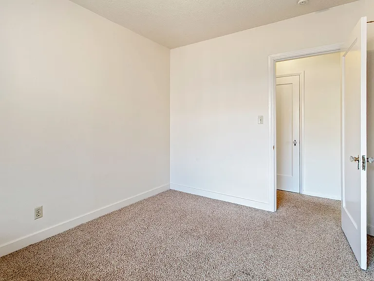 1320-1344 NE 68th Ave — Photo 17