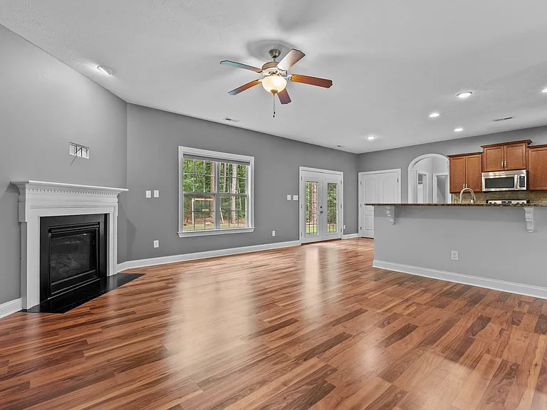 768 Riverbirch Dr — Photo 16