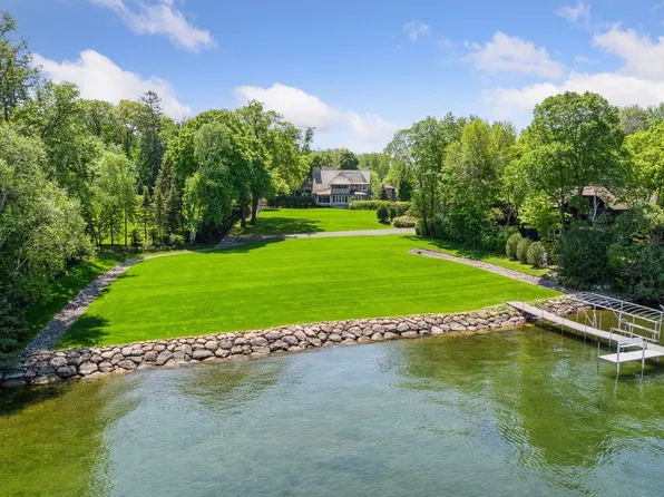 4900 Meadville St, Greenwood, MN 55331