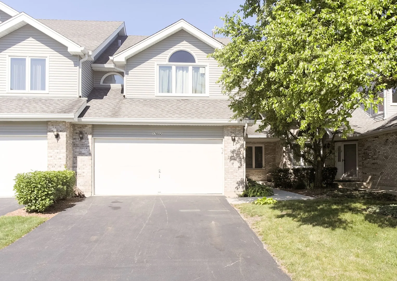 17602 Pheasant Dr photo 1
