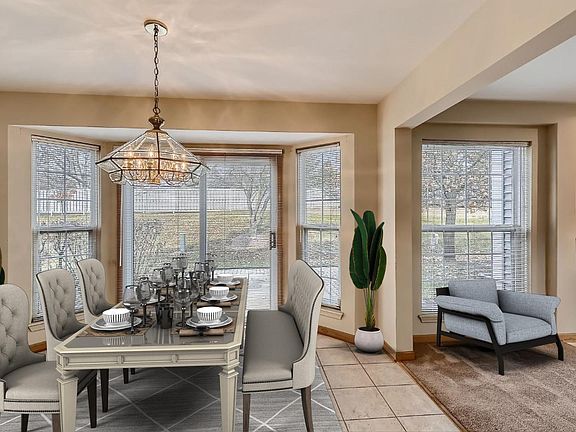 3rd image of 1434 Diamond Dr