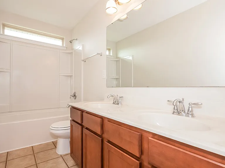 7906 Sweet Grove Ct — Photo 15