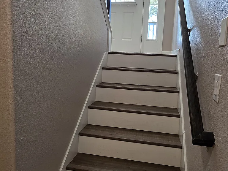 1062 Clifton Springs Ln — Photo 8