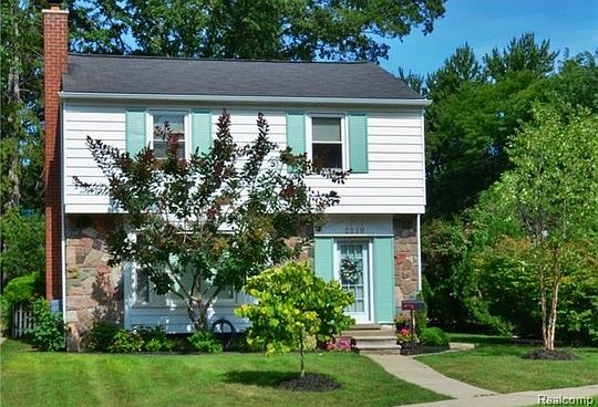 1st image of 2229 Vinsetta Blvd