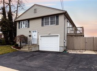 304 Grosvenor Ave, East Providence, RI 02914