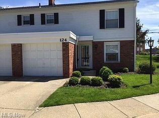 124 Drury Ln #124O, Mayfield Heights, OH 44124