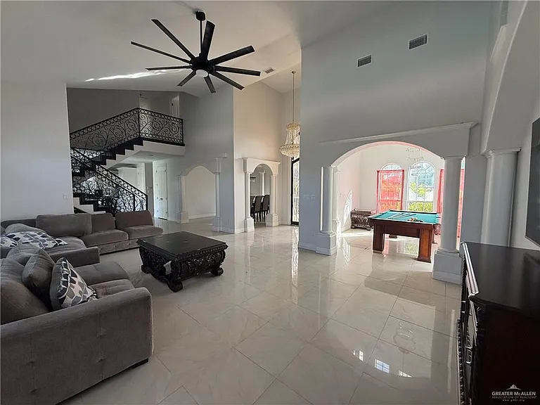4004 El Jardin — Photo 14