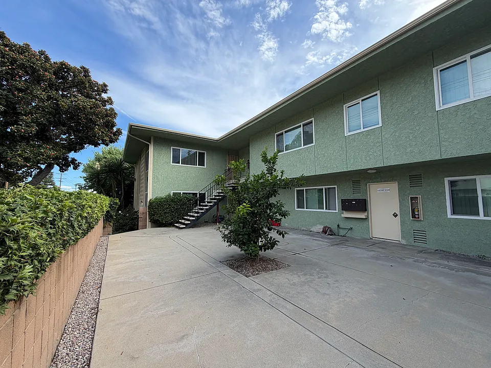 603 N Kenneth Rd #C