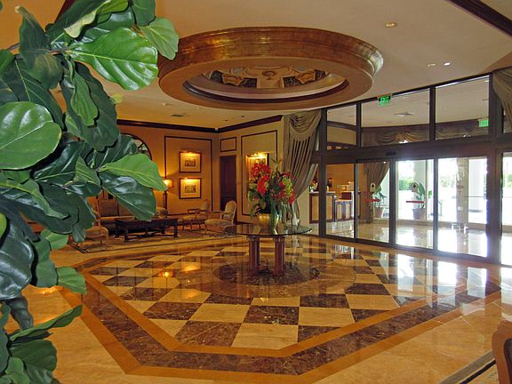2nd image of 4240 Galt Ocean Dr APT 1006
