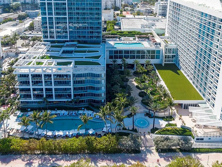 6799 Collins Ave #412 — Photo 37