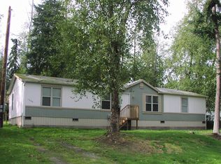 1666 Hemlock Dr, Camano Island, WA 98282