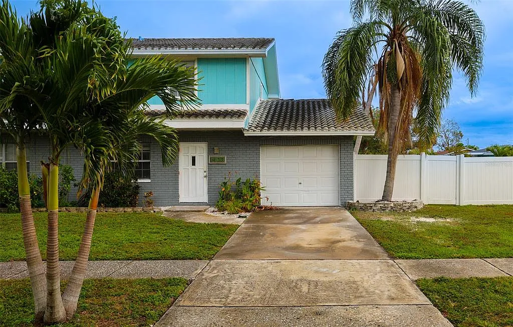 3 bed, 1.5 bath, 1440 sqft, $2,600 — Photo 1