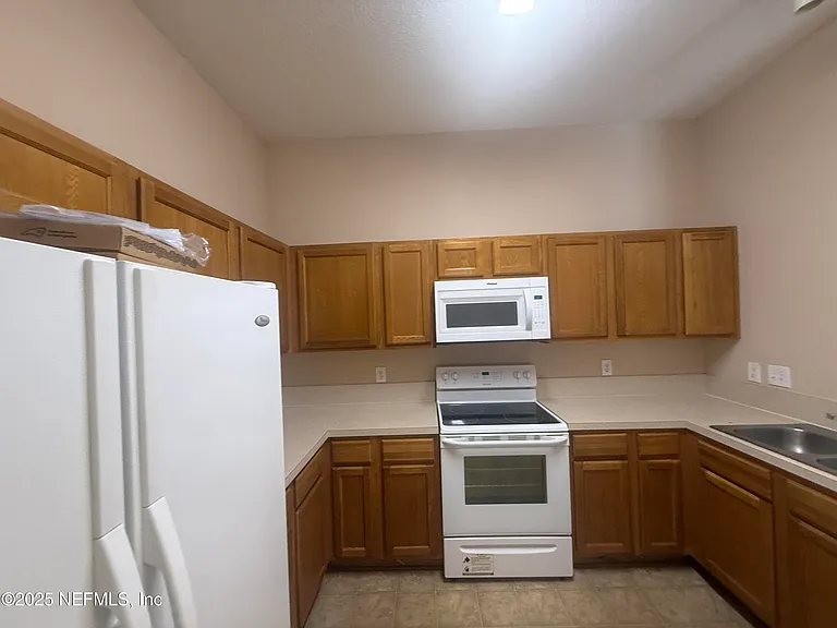 5150 Playpen Dr #2-1 — Photo 33
