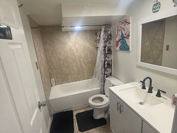 7441 S Locust St, Midvale, UT 84047