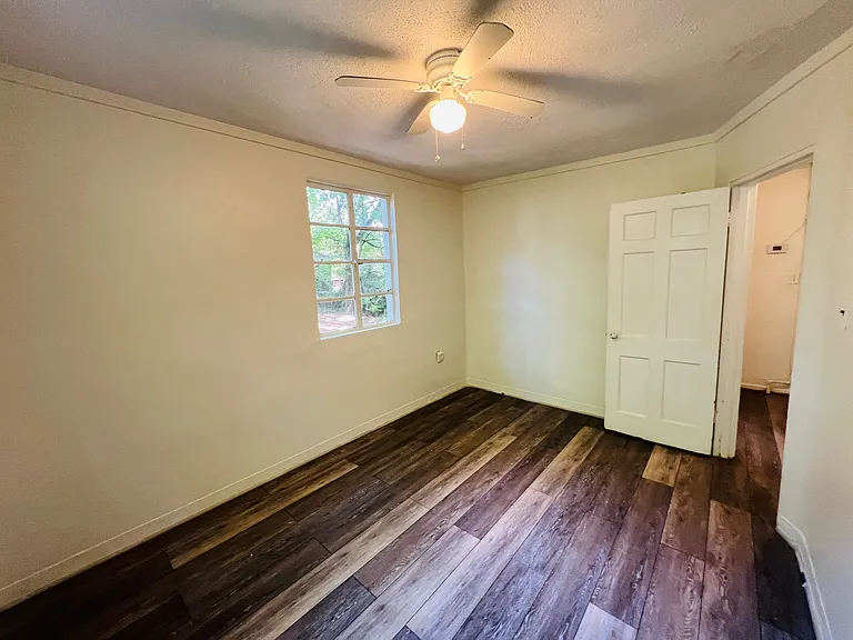 459 Ethel St NW — Photo 6