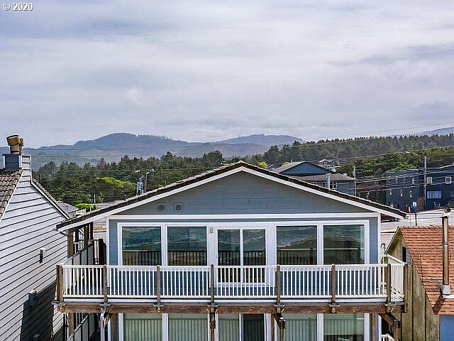 1st image of 257 SW Ebb Ave #3