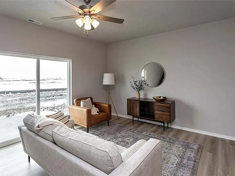 236 NW Greenwood Pl — Photo 22