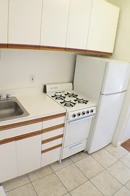 Rented by Glasser Realty LLC | media 13