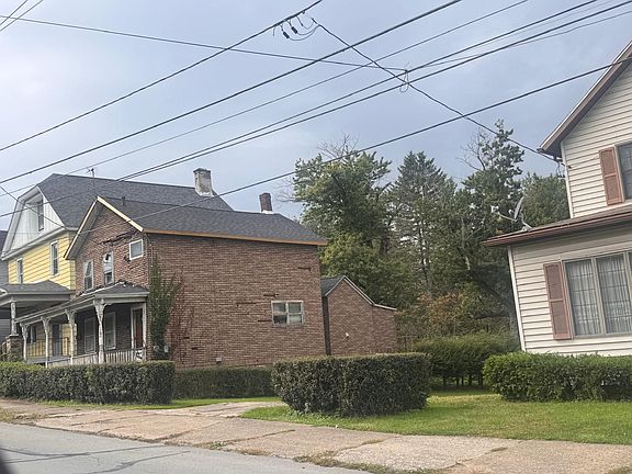 2nd image of 132 S Valley Ave