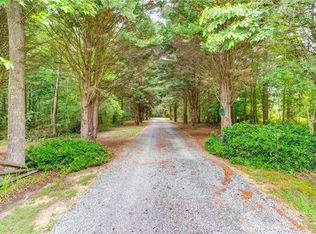 6069 McClellan Rd, Mechanicsville, VA 23111