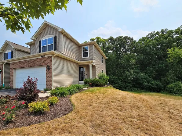 7049 Hidden Green Cir, Fox Lake, IL 60020