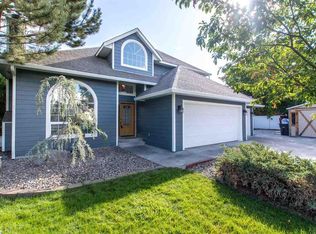 43501 E Baker Dr, West Richland, WA 99353