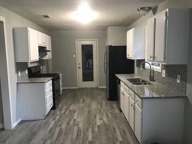 2nd image of 128 Williams Ave