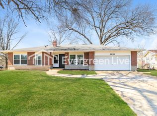 11875 Hidden Lake Dr, Saint Louis, MO