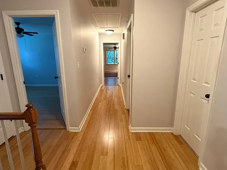 121 Ashbrook Dr — Photo 13