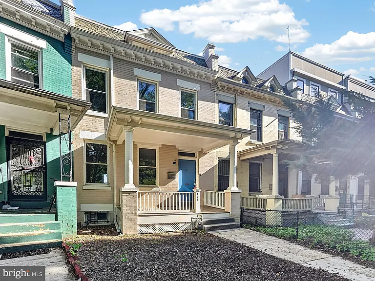138 Bryant St NW — Photo 36