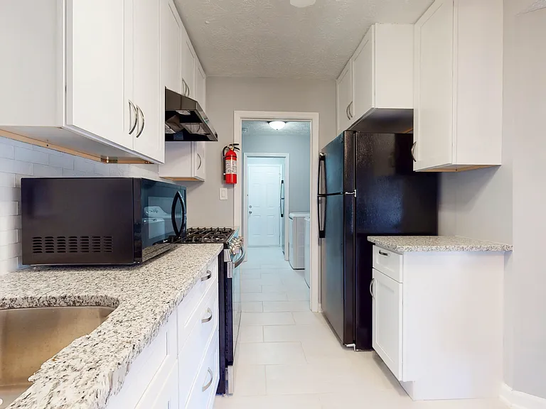 383 Wesley Park Dr #1 — Photo 7