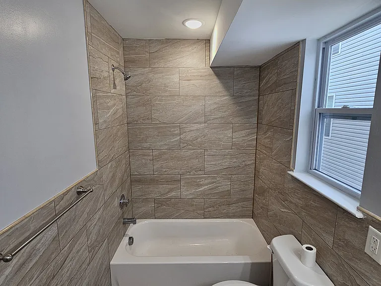 578 S 11th St #2 — Photo 27