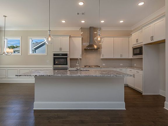 The Pendula - Kitchen