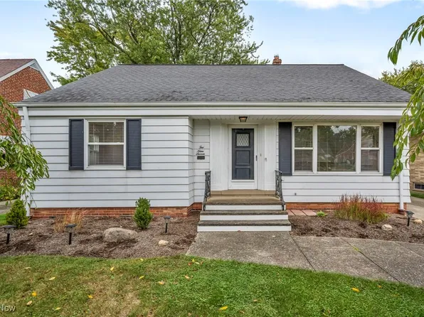 297 E 260th St, Euclid, OH 44132