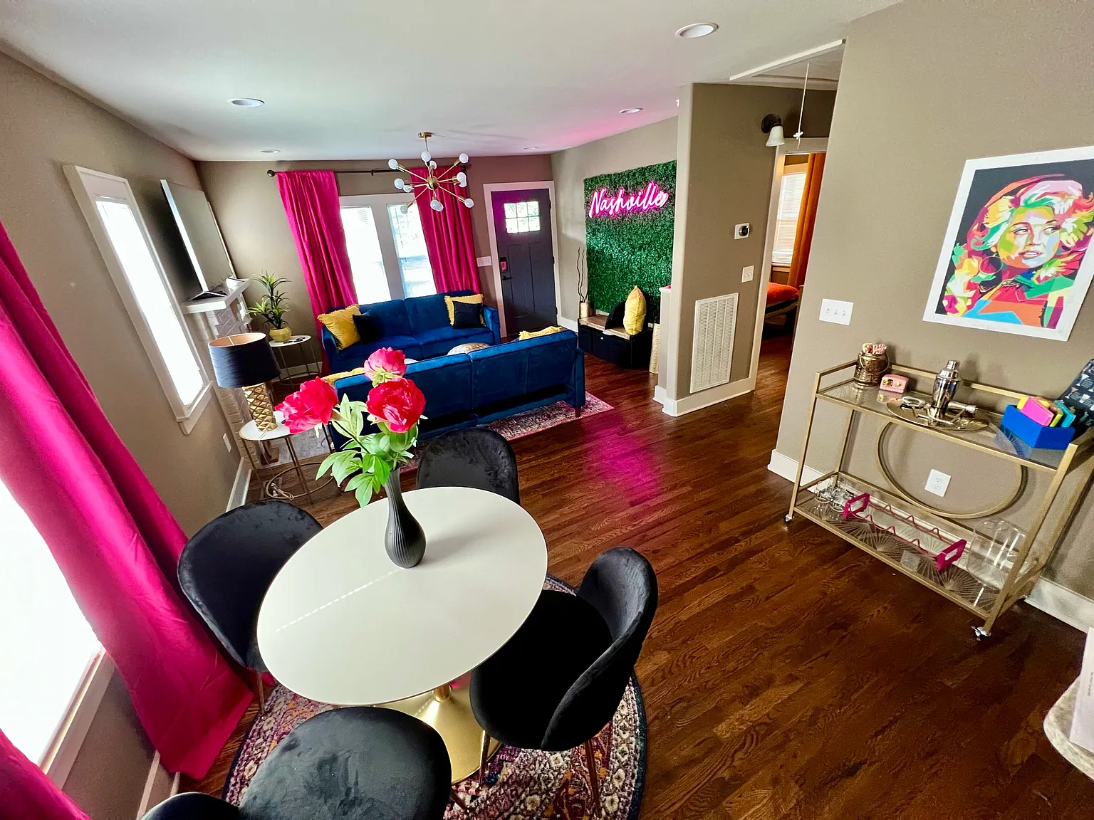 2 bed, 920 sqft, $1,995 — Photo 3