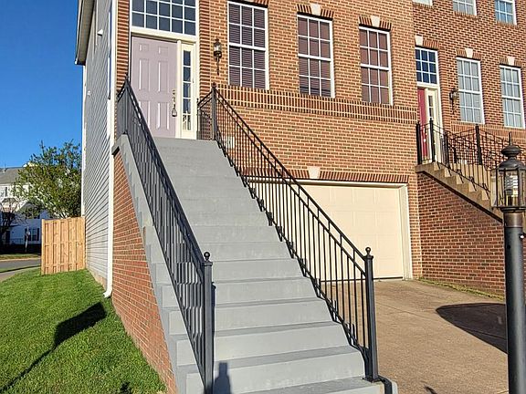 3rd image of 2601 Tarleton Corner Dr