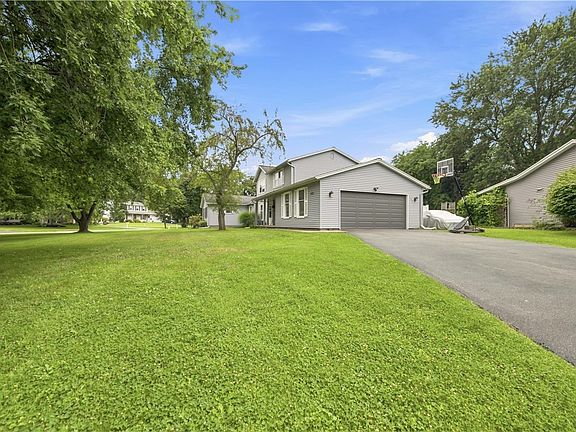 3rd image of 235 Everwild Ln