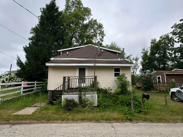 3691 Willow Dr NE #3696, Grand Rapids, MI 49525