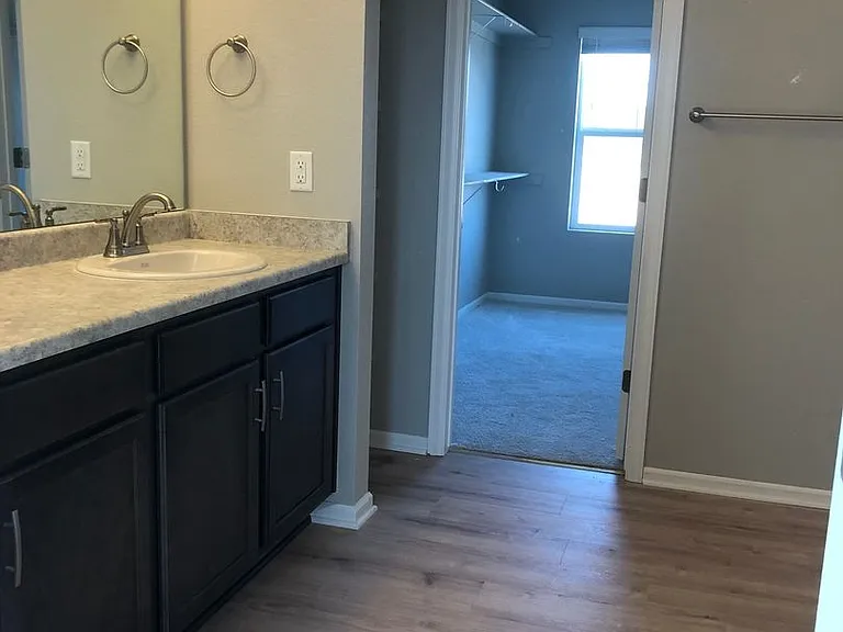 1105 Blue Bell Rd — Photo 13