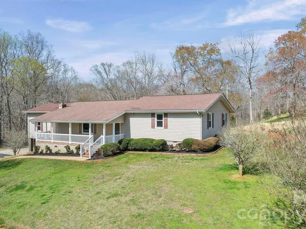 4698 Forest View Rd, Blacksburg, SC 29702