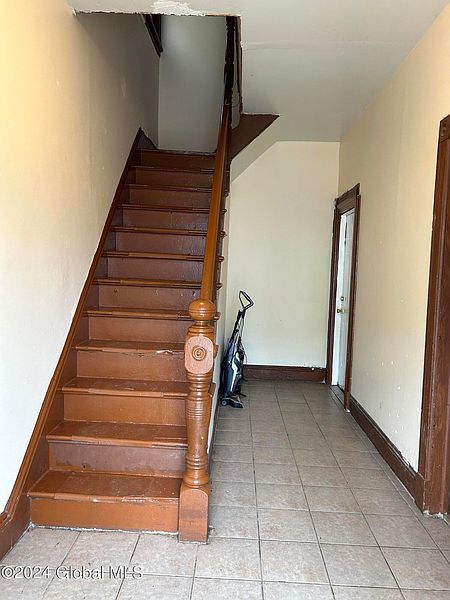 4th image of 750 Eastern ave Avenue